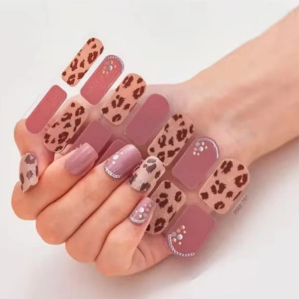 Gel semi-cured stickers – leopard