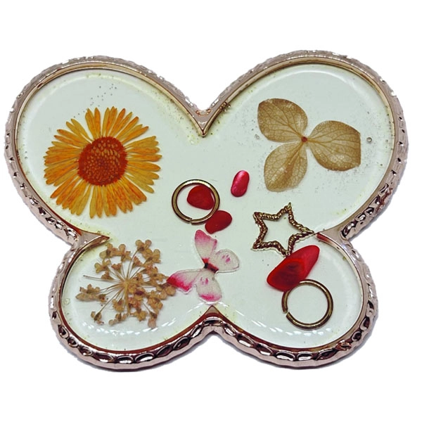 Natural resin palette for mixing colours, butterfly