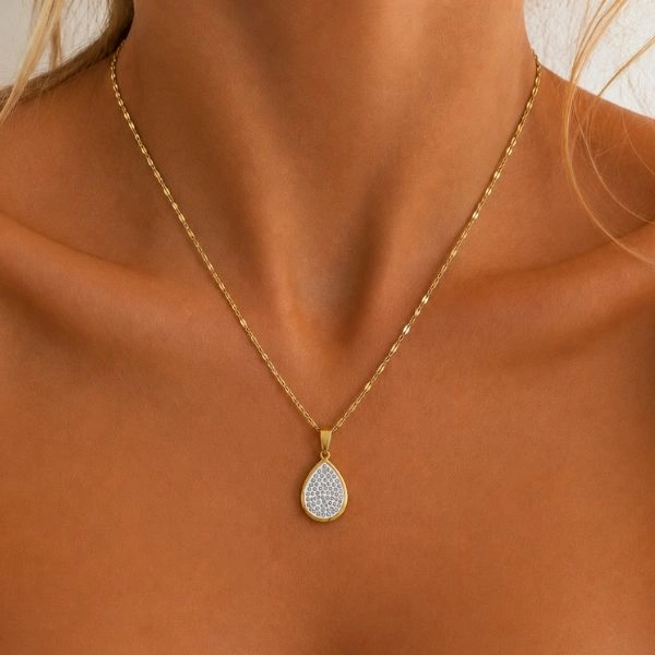 Necklace with pendant