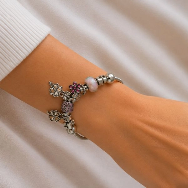 Bracelet with pendants
